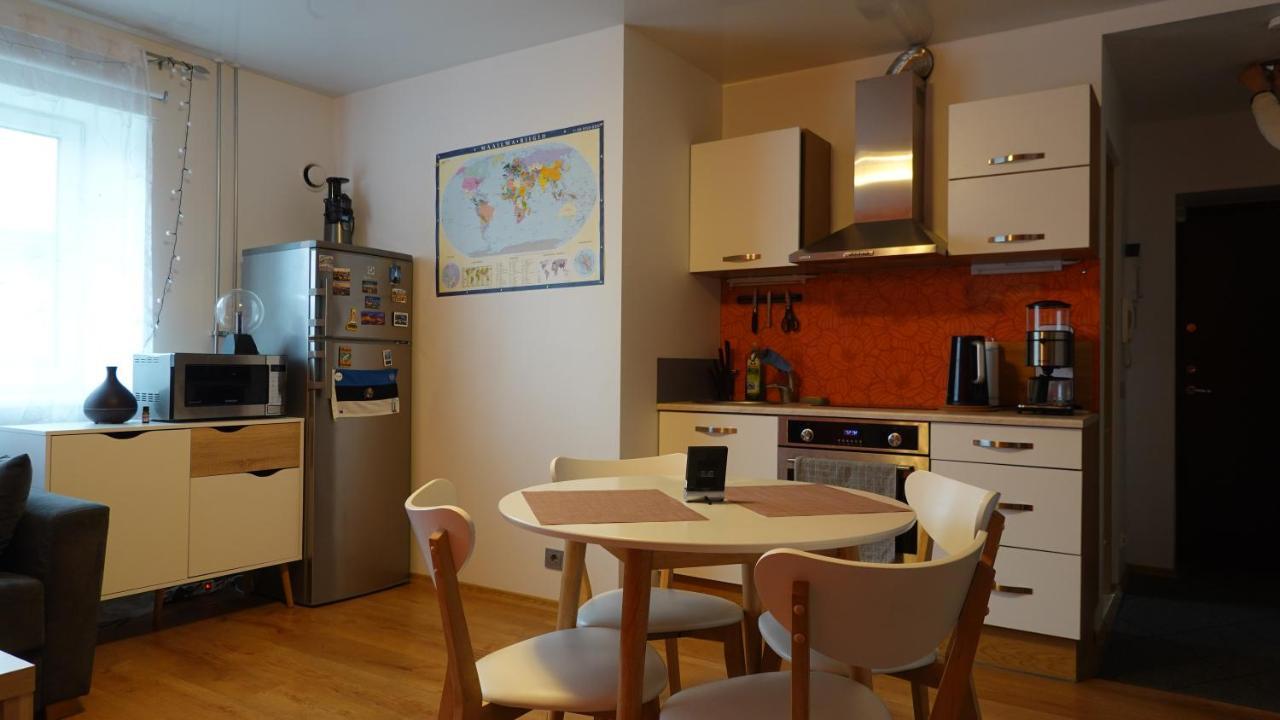 Cozy Telliskivi Apartment Near City Centre Tallinn Exterior photo