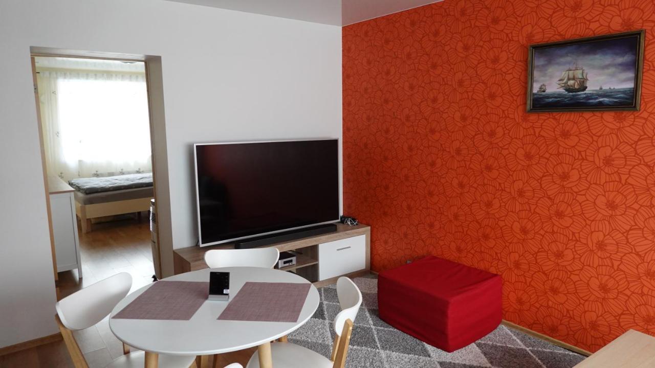 Cozy Telliskivi Apartment Near City Centre Tallinn Exterior photo